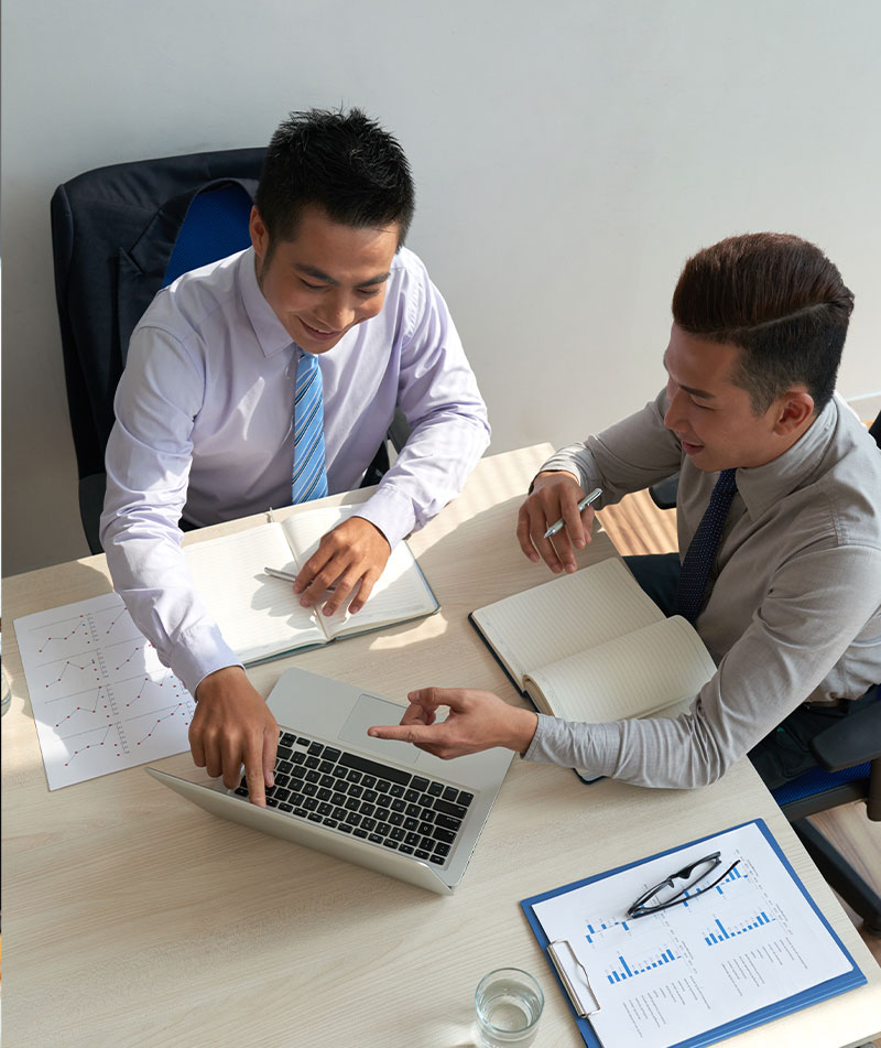 Chúng tôi cung cấp hệ thống báo cáo tài chính đầy đủ và toàn diện, được xây dựng theo chuẩn mực kế toán Việt Nam (VAS) và quy định pháp luật hiện hành.